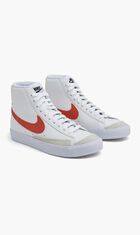 Blazer Mid 77 Sneakers