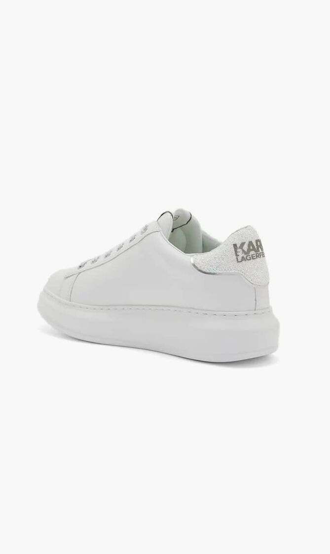 Signia Sneakers