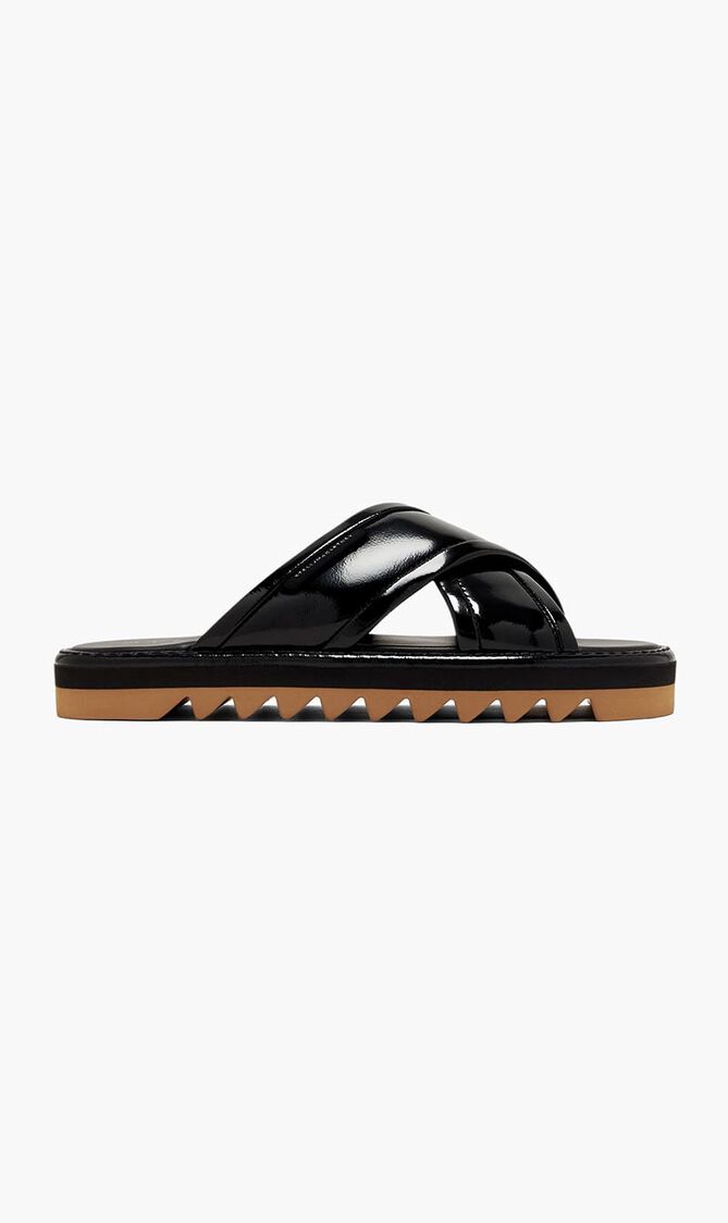 Sneak Elyse Twisted Sandals