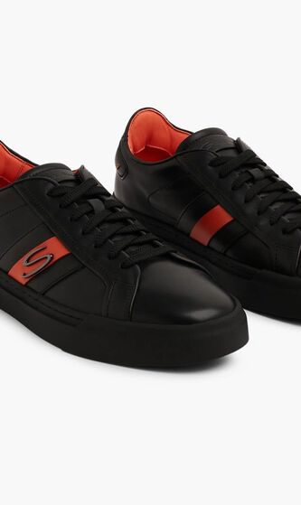 Finral Sneakers