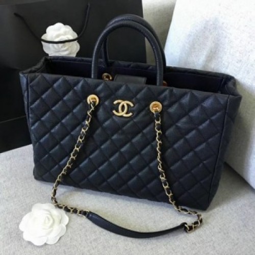 chanel spring 2019 calfskin tote black AQ03585
