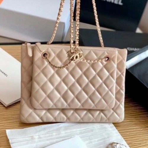 Chanel Quilted Shiny Lambskin Double Clutch with Chain AP1073 Nude 2019 Collection AQ03147 Chanel Quilted Shiny Lambskin Double Clutch with Chain AP1073 Nude 2019 Collection AQ03147