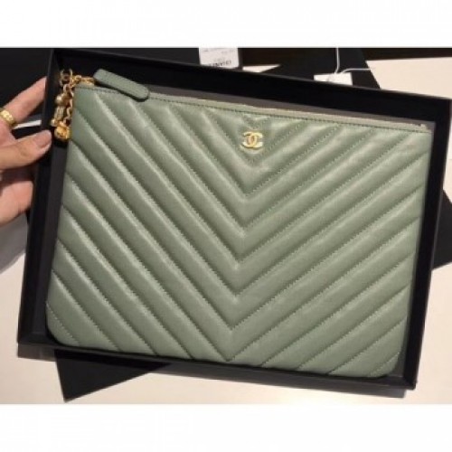 Chanel Caviar Leather Owl Charms Chevron Pouch Clutch Small Bag A82545 Green 2018 AQ02405