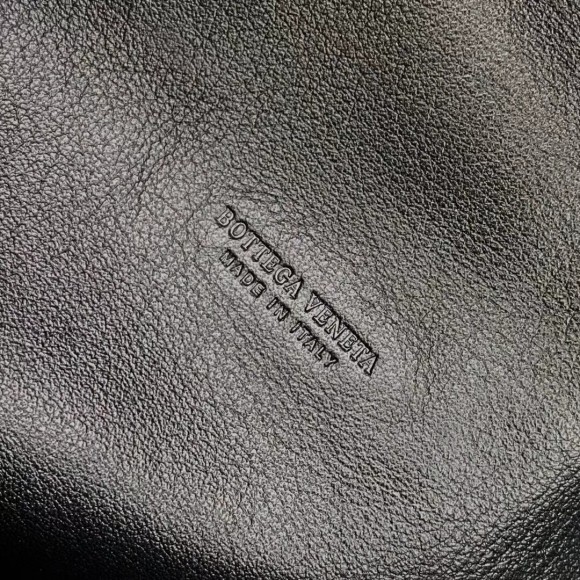 Bottega Veneta The Pouch Belt Bag In Black Lambskin Bottega Veneta The Pouch Belt Bag In Black Lambskin