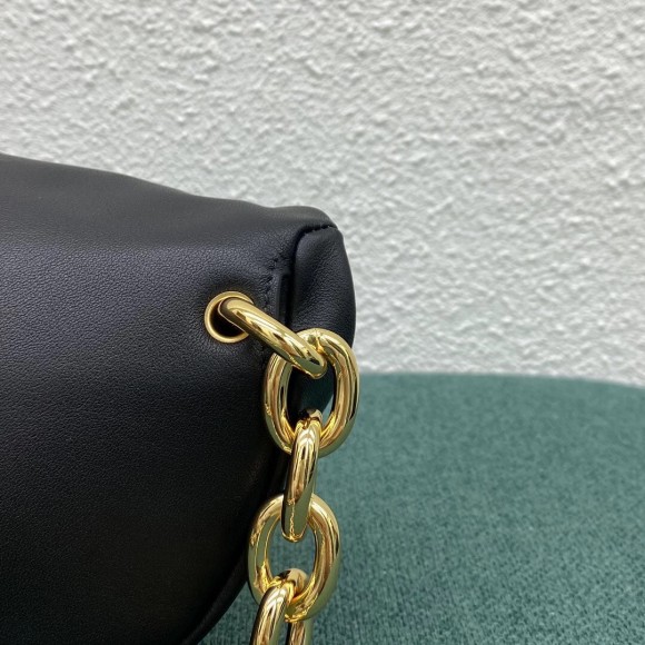 Bottega Veneta The Pouch Belt Bag In Black Lambskin Bottega Veneta The Pouch Belt Bag In Black Lambskin