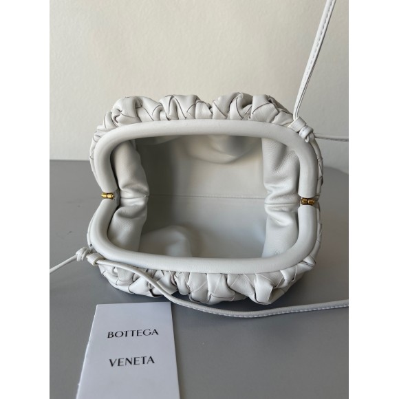 Bottega Veneta Mini Pouch with Strap in White Intrecciato Lambskin Bottega Veneta Mini Pouch with Strap in White Intrecciato Lambskin