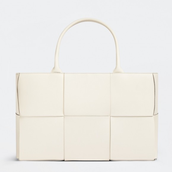 Bottega Veneta Arco Medium Tote In White Intrecciato Lambskin Bottega Veneta Arco Medium Tote In White Intrecciato Lambskin