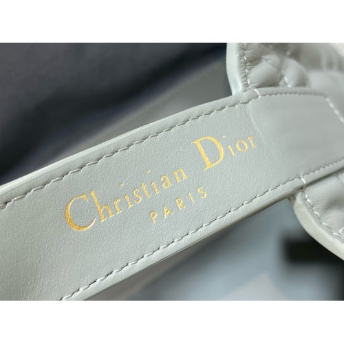 Dior Toujours Medium Bag in Beige Macrocannage Calfskin Dior Toujours Medium Bag in Beige Macrocannage Calfskin