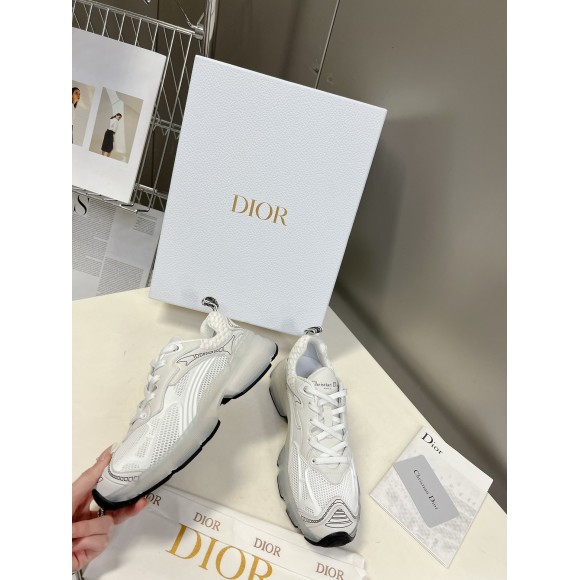 Dior Vibe Sneakers in White Technical Fabric and Mesh Dior Vibe Sneakers in White Technical Fabric and Mesh