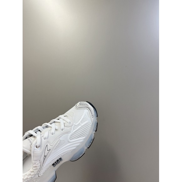 Dior Vibe Sneakers in White Technical Fabric and Mesh Dior Vibe Sneakers in White Technical Fabric and Mesh