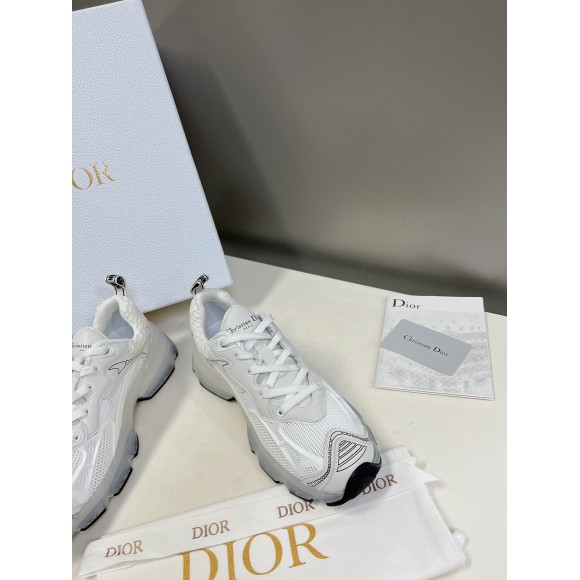 Dior Vibe Sneakers in White Technical Fabric and Mesh Dior Vibe Sneakers in White Technical Fabric and Mesh
