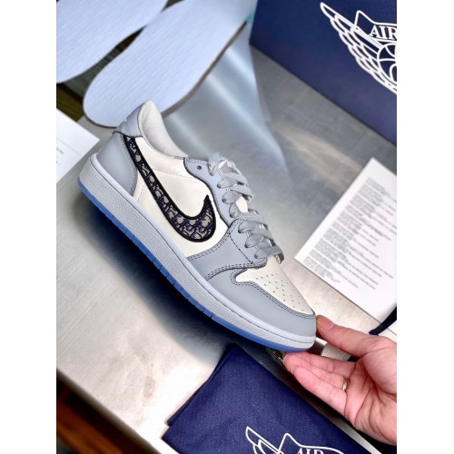 Dior x Nike Air Jordan 1 Low-top Sneakers Dior x Nike Air Jordan 1 Low-top Sneakers