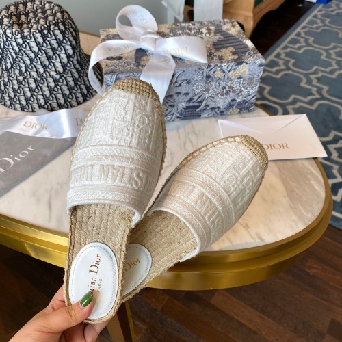 Dior Granville Mules In White Oblique Embroidered Cotton Dior Granville Mules In White Oblique Embroidered Cotton