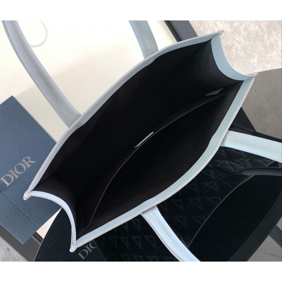 Dior Safari Tote Bag in Grey CD Diamond Canvas Dior Safari Tote Bag in Grey CD Diamond Canvas