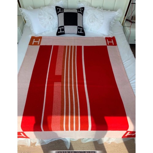 Hermes Avalon Vibration Throw Blanket in Red Wool and Cashmere Hermes Avalon Vibration Throw Blanket in Red Wool and Cashmere