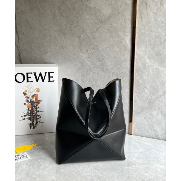 Loewe Medium Puzzle Fold Tote Bag in Black Calfskin Loewe Medium Puzzle Fold Tote Bag in Black Calfskin