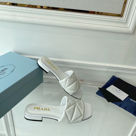 Prada Women's Slides Sandals In White Nappa Leather Prada Women's Slides Sandals In White Nappa Leather
