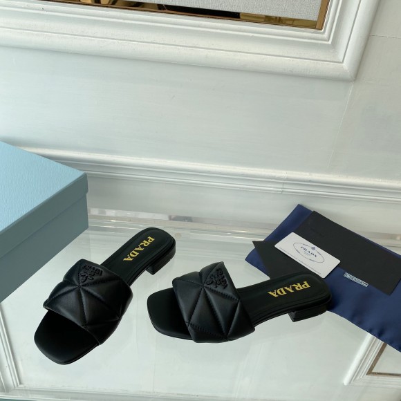 Prada Women's Slides Sandals In Black Nappa Leather Prada Women's Slides Sandals In Black Nappa Leather