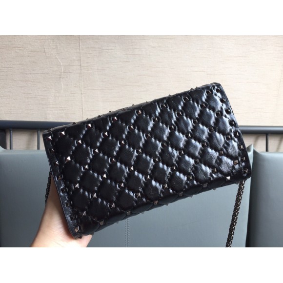 Valentino Rockstud Spike Crossbody Clutch Bag In Crinkled Lambskin Valentino Rockstud Spike Crossbody Clutch Bag In Crinkled Lambskin