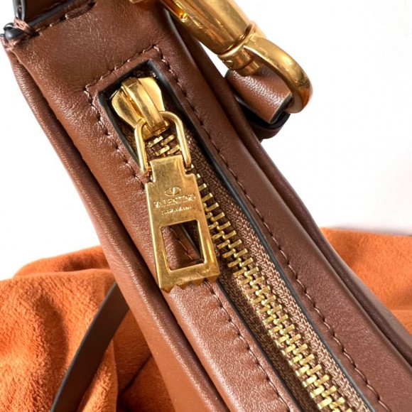 Valentino Stud Sign Hobo Bag In Dark Brown Calfskin Valentino Stud Sign Hobo Bag In Dark Brown Calfskin