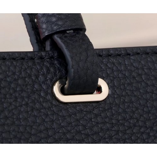 Valentino Rockstud Small Tote In Black Grained Calfskin Valentino Rockstud Small Tote In Black Grained Calfskin