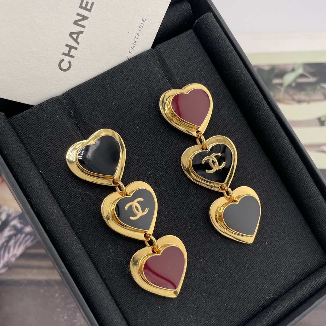 Chanel-CC-Heart-Pendant-Earrings-Black-Red