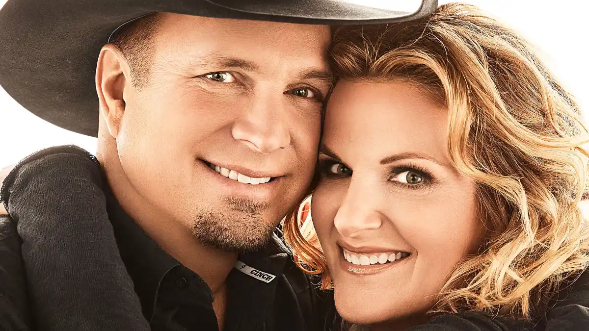 1 garth brooks trisha yearwood country christmas b67b3445 7a9e 4663 bdbf 4607bdd4d361