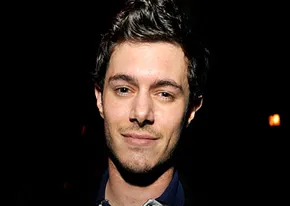 1250009312adam_brody_290x206
