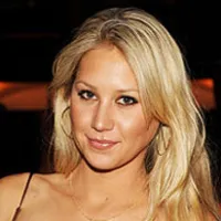 1250017799anna_kournikova_290x206