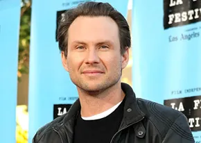 1250800882christian_slater_290x206