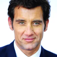 1250802597_clive_owen_290x402