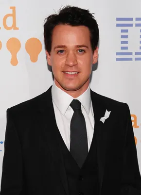 1251124859_t.r._knight_290x402