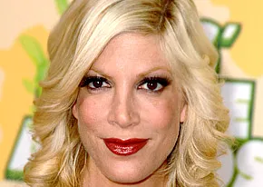 1251127565tori_spelling_290x206