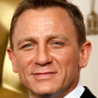 1251127966daniel_craig_290x206