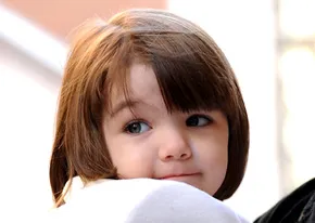 1251209568suri_cruise_290x206