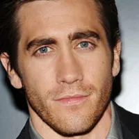 1251210817jake_gyllenhaal_290x206