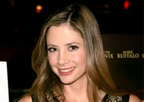 1251218072mira_sorvino_209x206