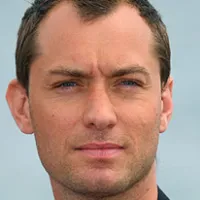 1251226830jude_law_290x206