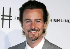 1251298646edward_norton_290x206