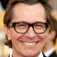 1251302317gary_oldman_290x206