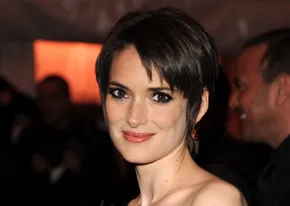 1251394518winona_ryder_290x206