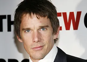 1251395578ethan_hawke_290x206