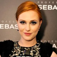 1251395849evan_rachel_wood_290x206