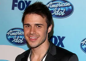 1253630398_kris allen m