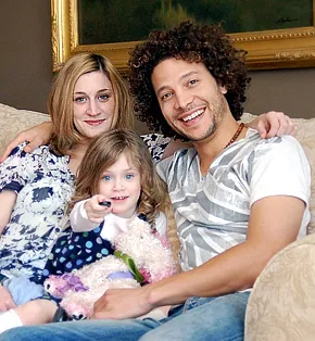 1253825495_justin guarini 290