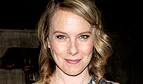 1256136114_amy ryan baby 84