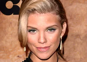 1256765208annalynne 206