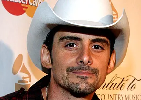 1256907232_brad paisley 206