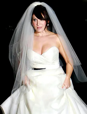 1257777740_marla sokoloff 290