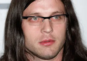 1258301260_nathan followill_206